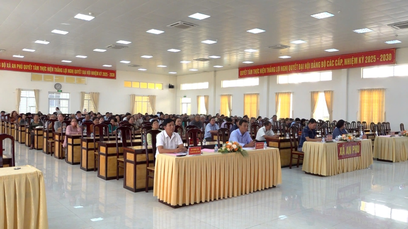 Description: C:\Users\User\Desktop\TRUYỀN THANH\2026\THÁNG 10\21-10 Hội nghị 'Tháng nghe dân nói'\Ảnh\1792551481383_4383441935767776347_4383441935767776347_634f99ff66dd12eff4ced3ad40bd427b.jpg
