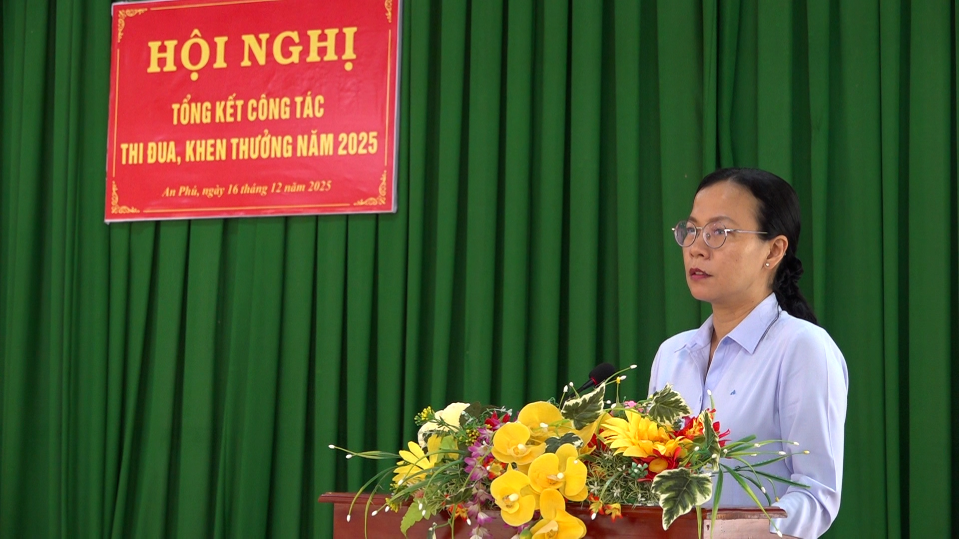 Description: 01245.00_02_46_17.Still016