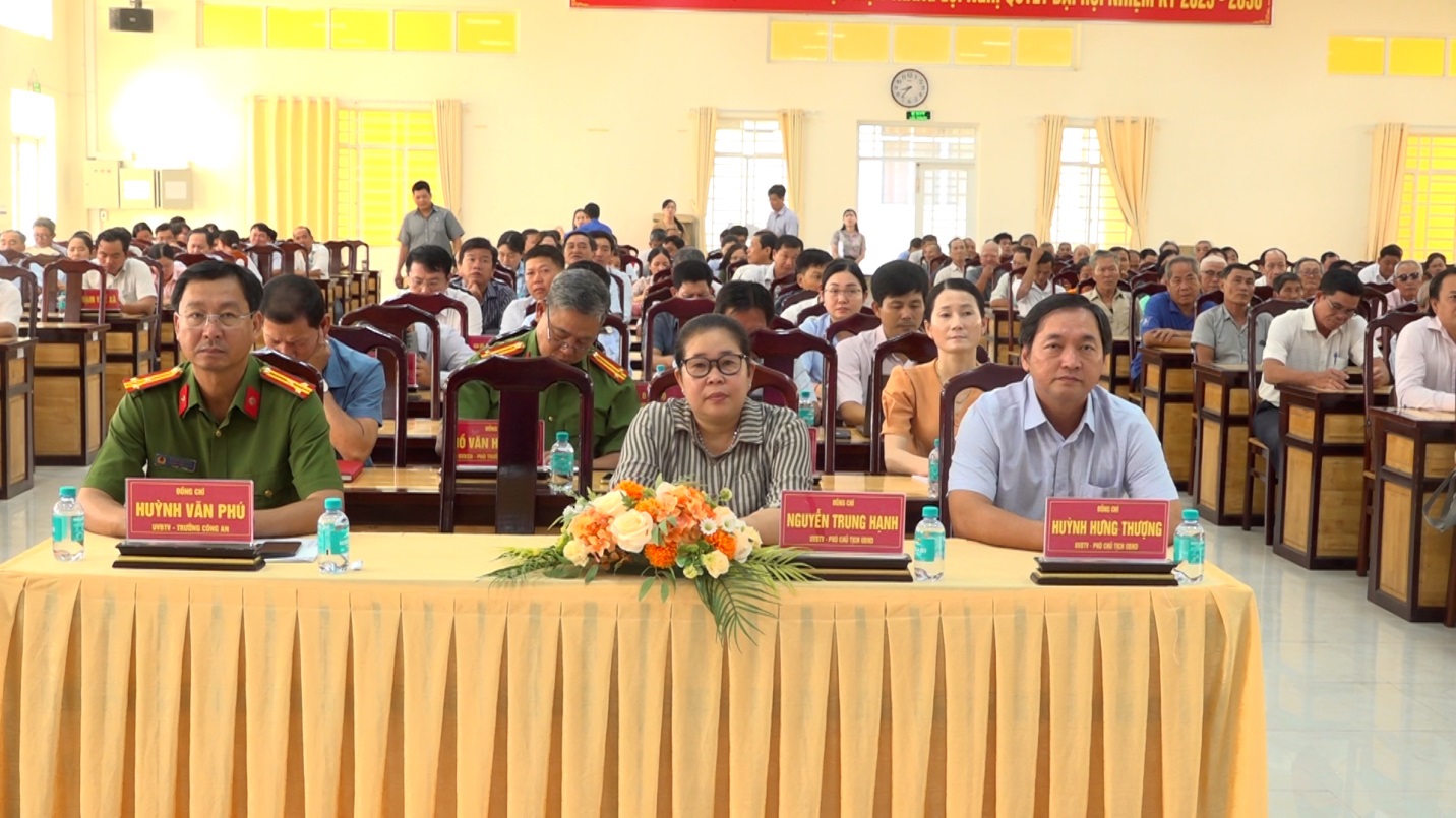 Description: C:\Users\User\Desktop\TRUYỀN THANH\2026\THÁNG 10\29-10 Hội nghị trực tuyến triển khai các văn bản của Tỉnh ủy\Ảnh\00320.00_04_22_15.Still005.jpg