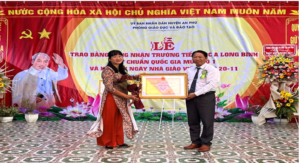 Trường Tiểu học A Long Bình đón nhận trường đạt chuẩn quốc gia và kỷ niệm 41 ngày Nhà giáo Việt Nam 20/11